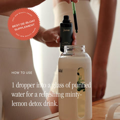 Juna Detox Chlorophyll Drops close-up of white mulberry leaf ingredient.