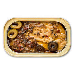 Mackerel served with pasta creates a protein-rich, flavorful dish.