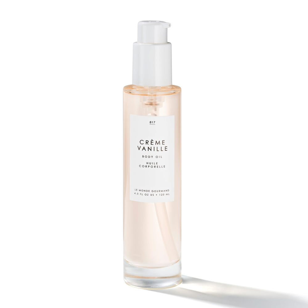 Le Monde Gourmand Crème Vanille Body Oil bottle pour promotes quick absorption on skin.