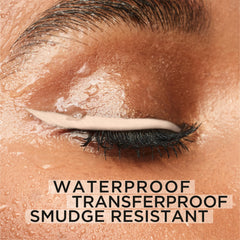 L’Oréal Paris Infallible Grip pencil blending tip creates soft, defined edges