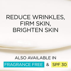 Texture close-up of creamy SPF30 moisturizer for smoothing skin.
