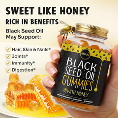 Label close-up reinforces quality and cold-pressed Nigella sativa origin.