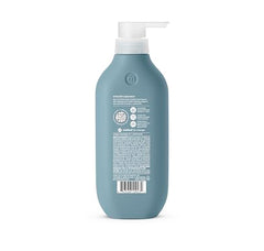 Method Sea + Surf label close-up highlights hyaluronic acid for hydration.