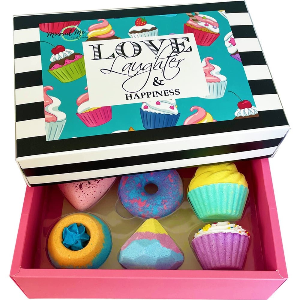 Mineral Me California cupcake bath bomb for kids with colorful fizz.