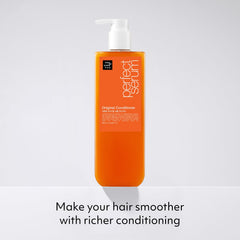 Close-up of argan oil and jojoba blend in Mise En Scene conditioner.