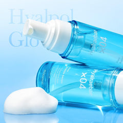 Mixsoon Hyalraebae Pore Bubble Serum gently refines pores while balancing oil and moisture.