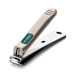 MR.GREEN nail clippers with curved blades for precise trimming.