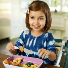 Munchkin Splash toddler knife with safe edge supports gentle cutting.