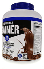 Muscle Milk Gainer scoop measuring a protein dose after workouts.