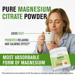 NaturalSlim MagicMag powder dissolving in water for easy daily use.