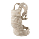 Nest Blanche ergonomic baby carrier close-up buckle for secure support