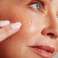 NuFACE 24-hour hydration visual emphasizing long lasting moisture and glow