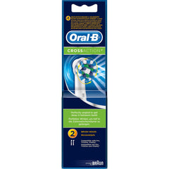 Oral-B CrossAction deep between teeth cleaning