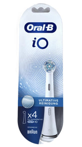Oral-B iO Ultimate Clean head in white, four-pack, designed for a thorough daily clean.