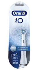 Oral-B iO Ultimate Clean head in white, four-pack, designed for a thorough daily clean.