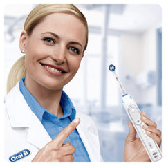 Oral-B Precision Clean head surrounds each tooth for targeted cleaning.