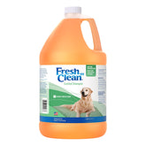 PetAg Fresh ’n Clean shampoo bottle promotes long-lasting scent for dogs.