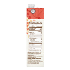 Planet Oat Original Oatmilk pour, ideal for coffee and cereal.