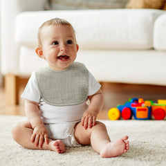 POIKSHARK close-up shows ultra-soft, absorbent fabric on the bib.