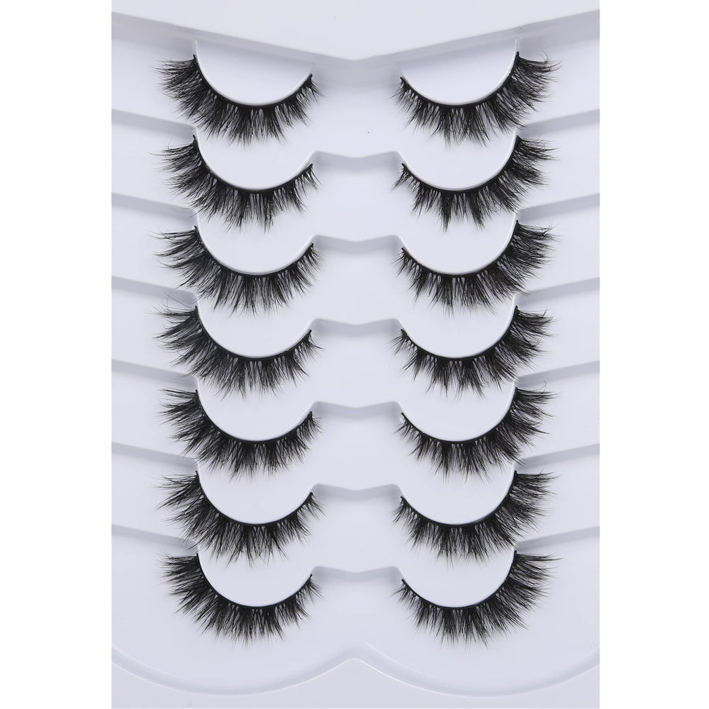 Pooplunch 8D silk lashes close-up with ultra-soft fibers for natural flutter