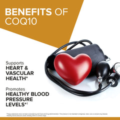 Qunol Liquid CoQ10 label close-up emphasizing water and fat-soluble formulation.