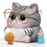 Reenovan Cat Squishy Toy: a tactile squeeze for focus and stress relief.
