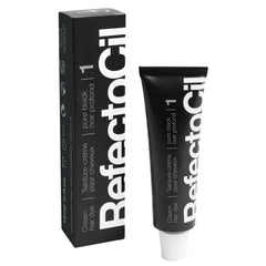 RefectoCil application set shown for precise, mess-free at-home tinting.