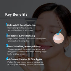 Lightweight cream absorbing quickly without a greasy residue on the skin.