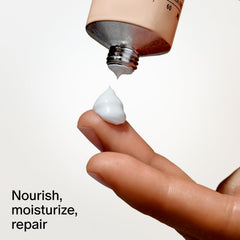 Salt & Stone seaweed botanicals label—rich antioxidants for nourished skin.