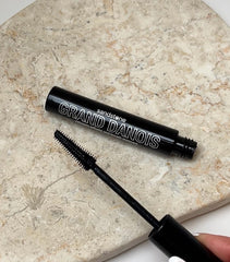 Vegan cruelty-free label on Sandstone Scandinavia mascara packaging.