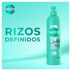 Sedal Defined Curls Styling Cream on damp hair helps define natural curls
