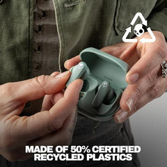 Skullcandy Smokin’ Buds in-ear fit offering comfort and clear sound.