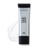 Smashbox The Original Photo Finish bottle close-up, highlighting an oil-free smoothing base.