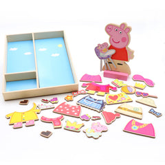 Tara Toys twenty-three magnetic outfits enable endless mix-and-match moments.
