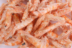 Toyuto Premium krill-shrimp serving-scoop enables precise portions.