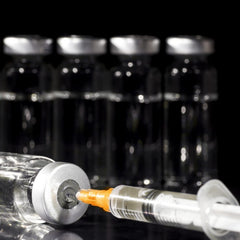 Close-up of thick barrel with clear measurement marks on Ulove Prs syringe.
