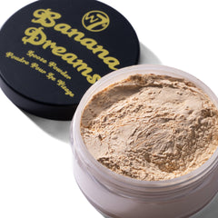 W7 Banana Dreams application scene illustrating brightening and setting of makeup.