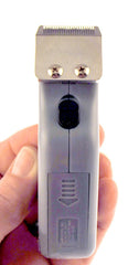 Wahl Pocket Pro paw trimming shows high carbon steel blades up close