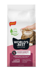 World's Best Cat Litter affiche l'attractant végétal pour encourager l’usage de la litière.