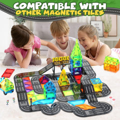 W WISE BLOCK family-building-time promotes collaborative play and shared achievement.