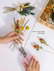 Xin's Convey lavender dried flowers for rustic accents and calming decor.