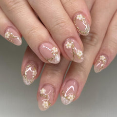 XZMeiLun French Gold Pearl White Flower press-on nails for at-home salon results
