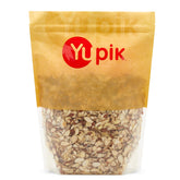 Yupik sliced almonds with skins pack shot highlighting protein and fiber.