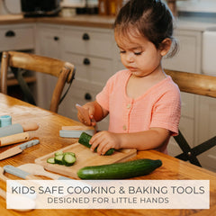 ZICOTO rolling pin and dough play for mini bakers.