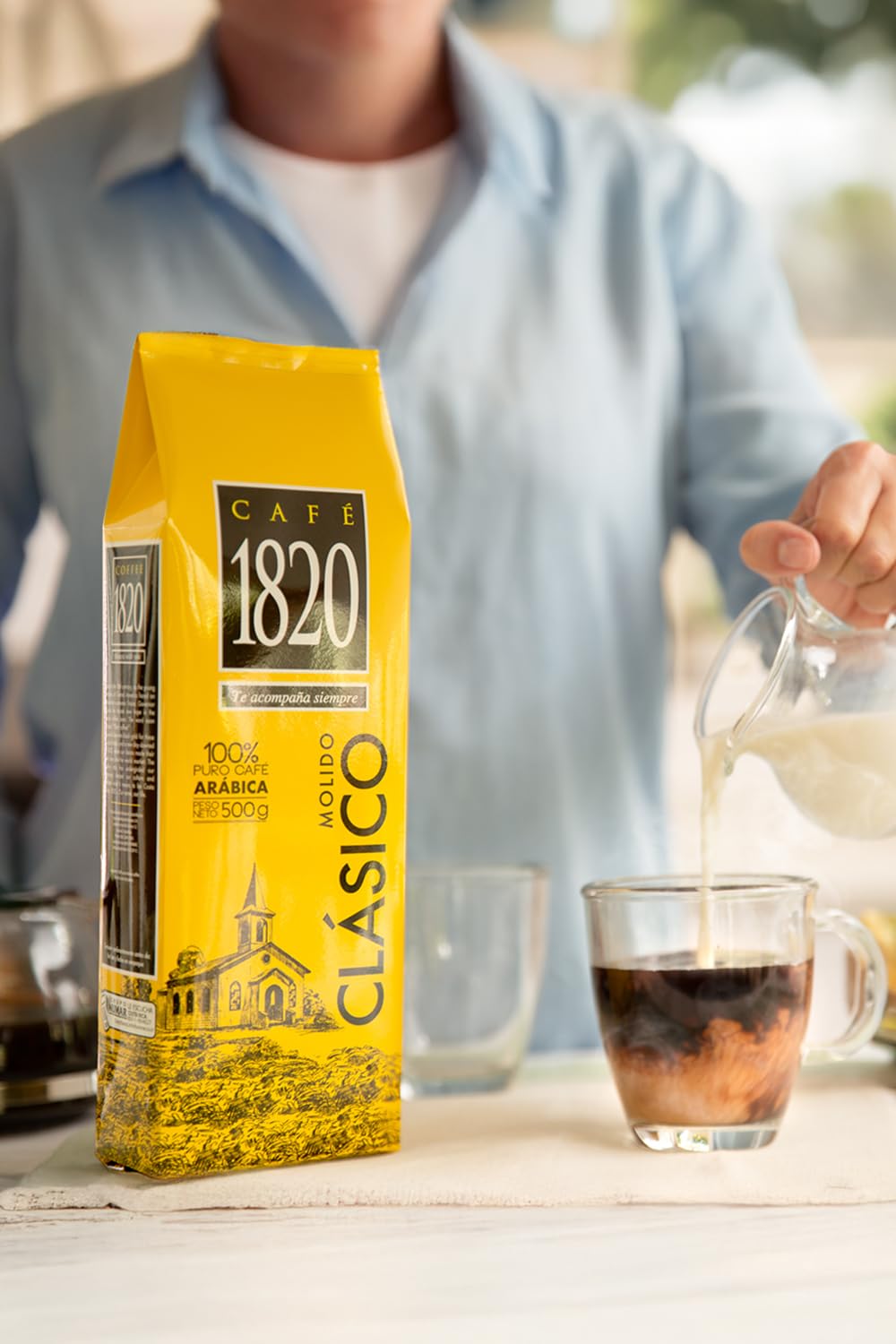 Café 1820 coffee in cup showing rich body and balanced acidity
