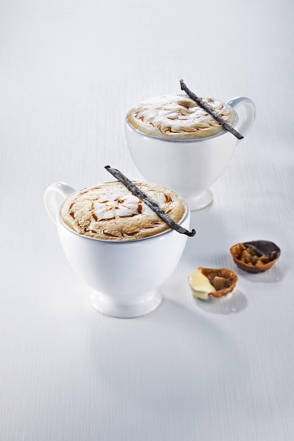1883 MAISON ROUTIN vanilla syrup pump for hot beverages enhances espresso or latte