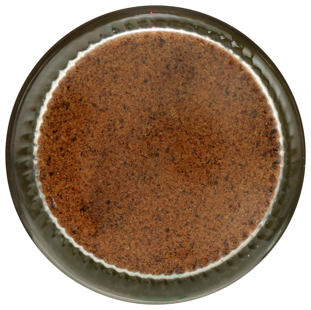 Freshness seal on 365 nutmeg bottle signaling quality and freshness.