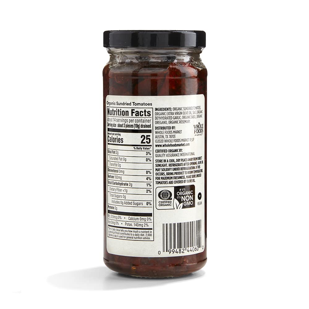 365 by Whole Foods Market sundried tomatoes in olive oil closeup highlights vibrant color and chunk texture.