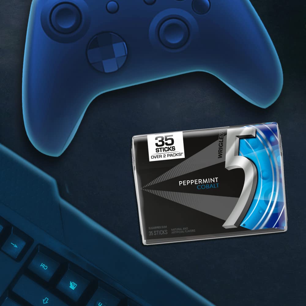 5 GUM Peppermint Cobalt gum on desk for a quick refresh