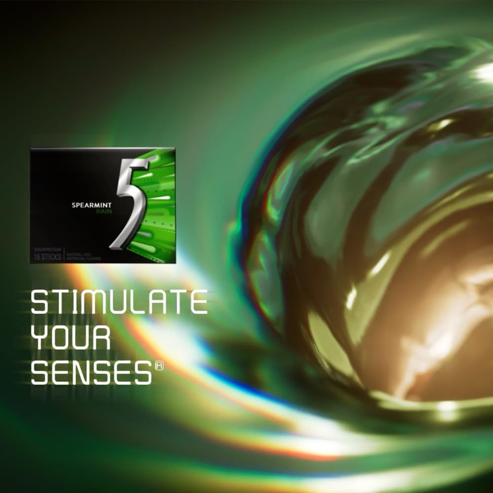 5 Gum Spearmint Rain gum sticks close-up shows bold mint flavor and sugar-free formula.